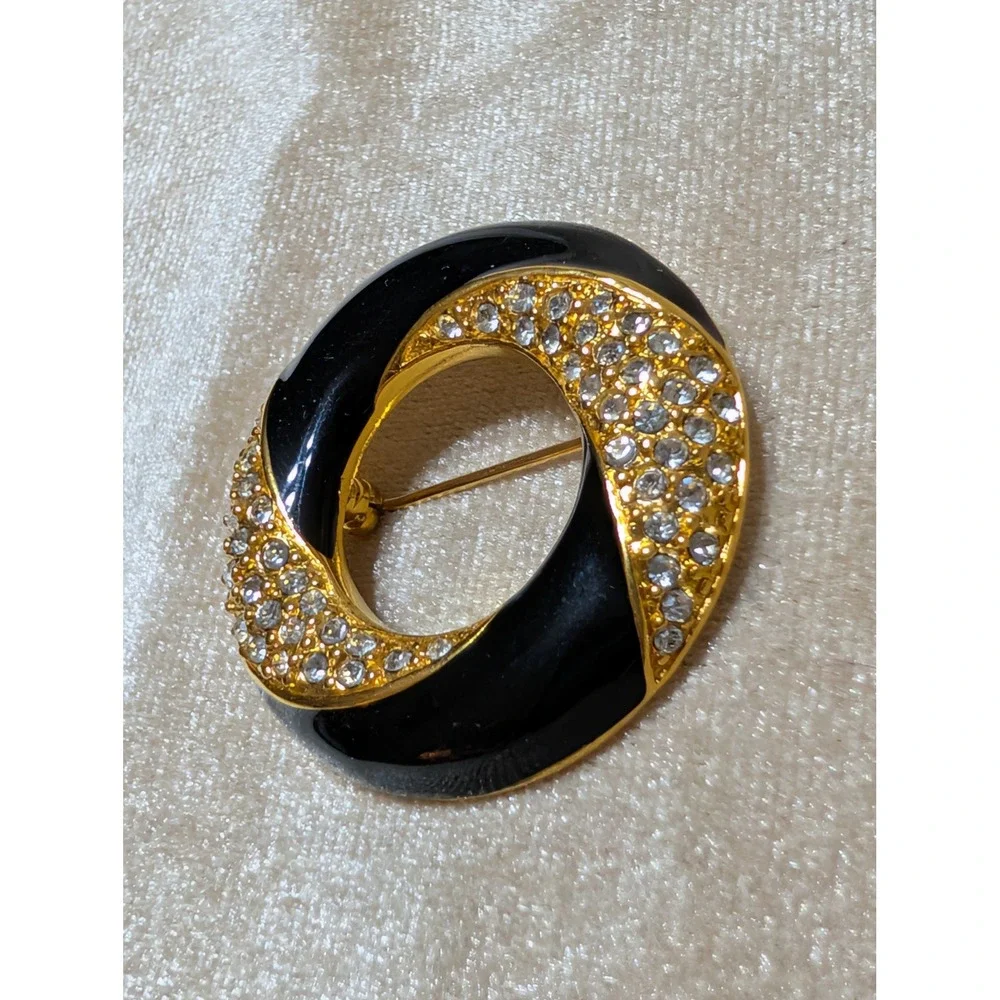 Napier Vintage Black Enamel Gold Tone Rhinestone Circle Brooch Pin 1.5‎ Inch